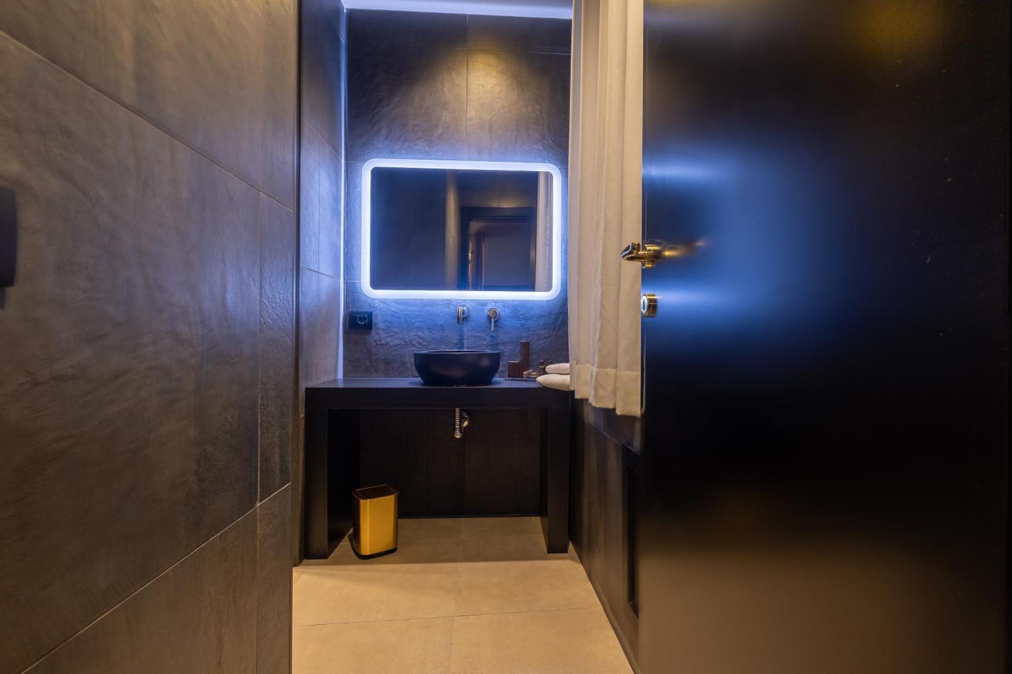 Gold Suite&Spa ปาแลร์โม ภายนอก รูปภาพ