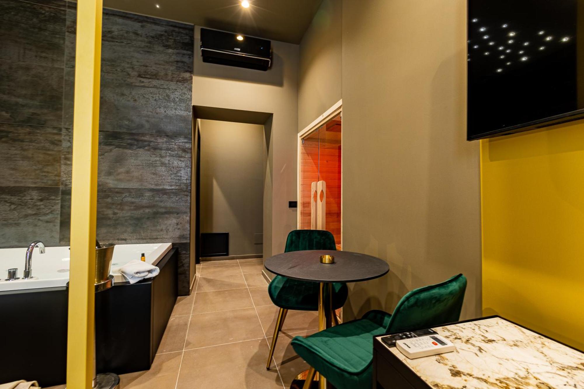 Gold Suite&Spa ปาแลร์โม ภายนอก รูปภาพ